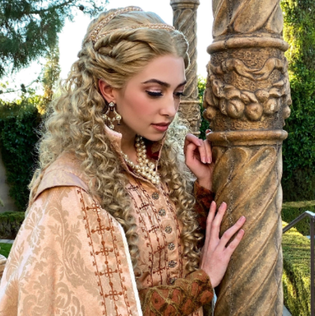 Renaissance Lucrezia Borgia Historical Curly Lace Front Wig