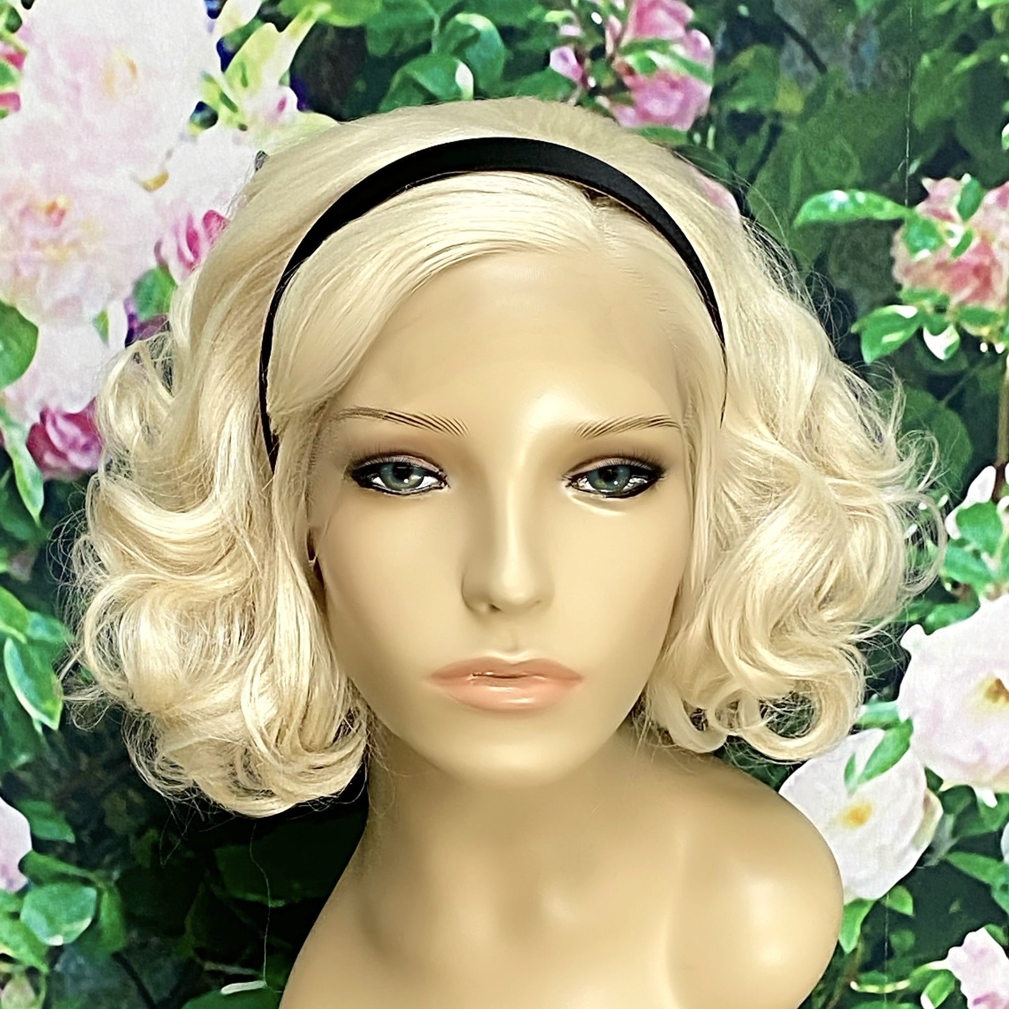 Sabrina Witch Chilling Short blonde Lace Front Wig